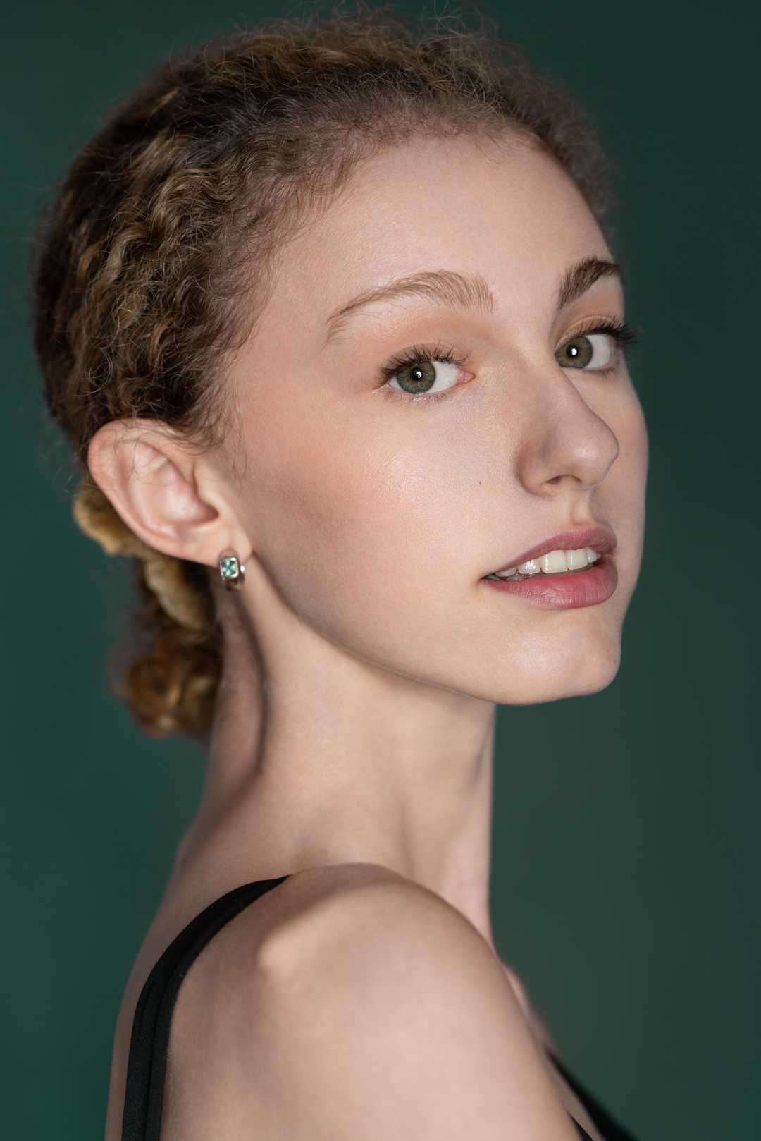 Lili/Socialite