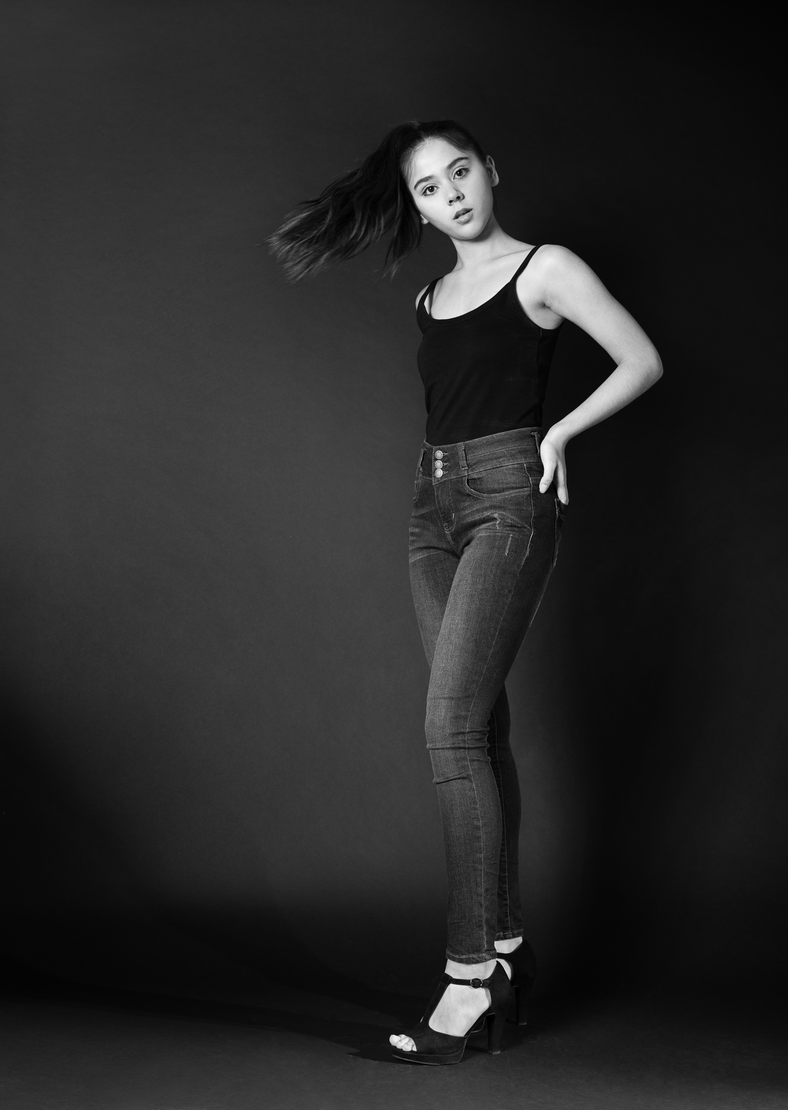 Lily Sombun/Apple Models