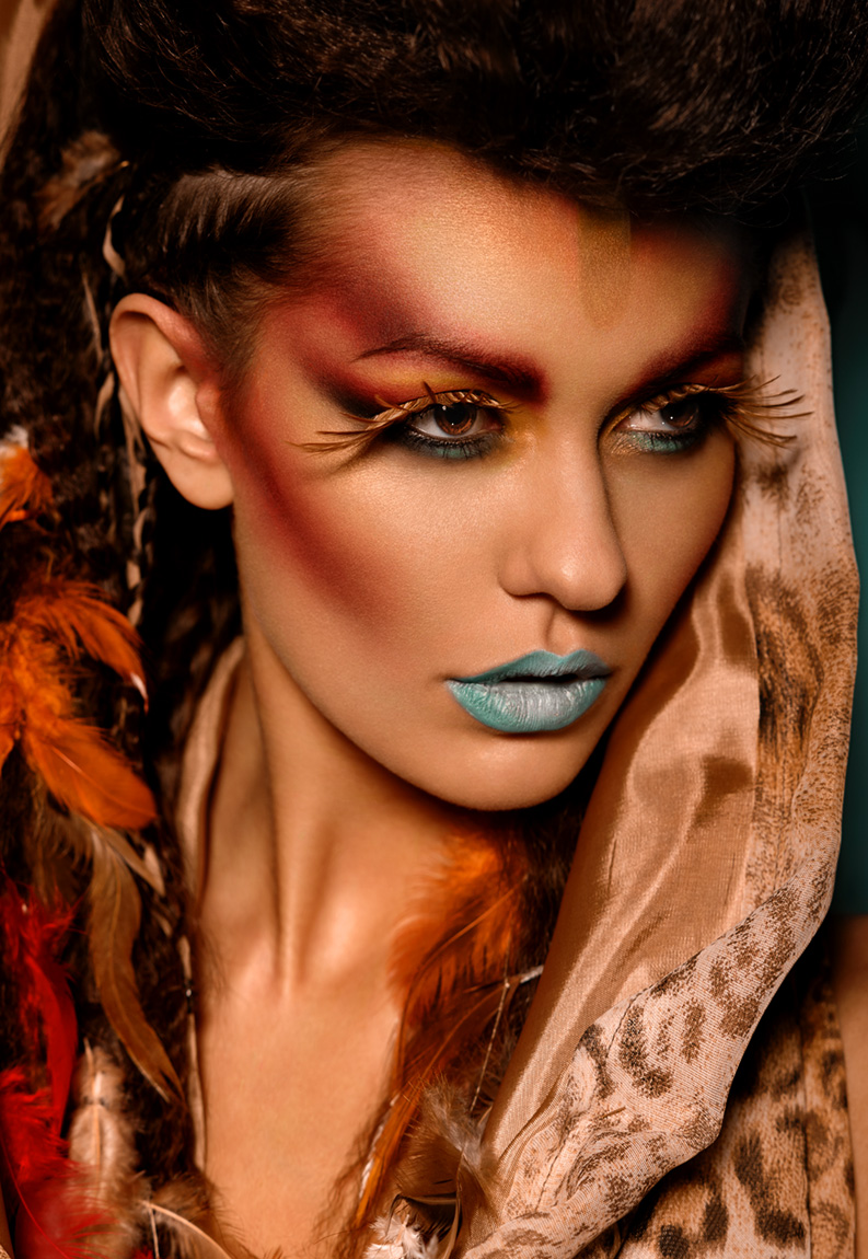 Summer Time/Make Up Trendy Magazine
