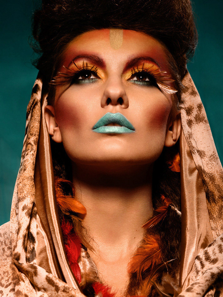 Summer Time/Make Up Trendy Magazine